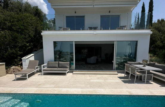 Moderne luxuriöse Villa mit Meerblick und Pool | Ref.: 13350