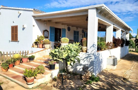 Schönes Landhaus mit 3 Schlafzimmern und Grundstück in Inca | Ref.: 13686